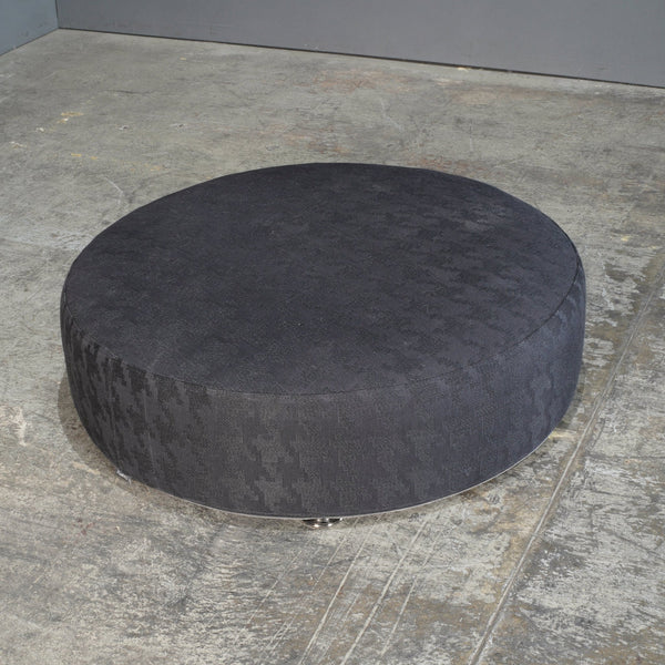 Minotti Davis Round Pouf by Rodolfo Dordoni @ REHAUS