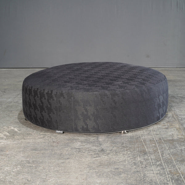 Minotti Davis Round Pouf by Rodolfo Dordoni @ REHAUS