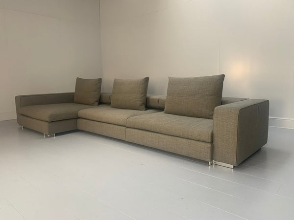 Molteni & C Turner 5 - Seat L - Shape Sofa - In Neutral Woven Fabric @ REHAUS