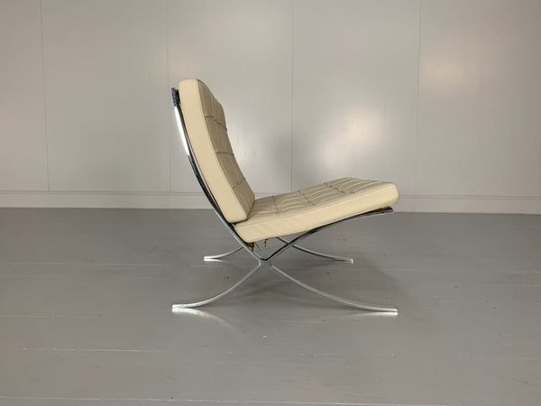Pair of Knoll Studio Barcelona Chairs - In Pale Leather @ REHAUS