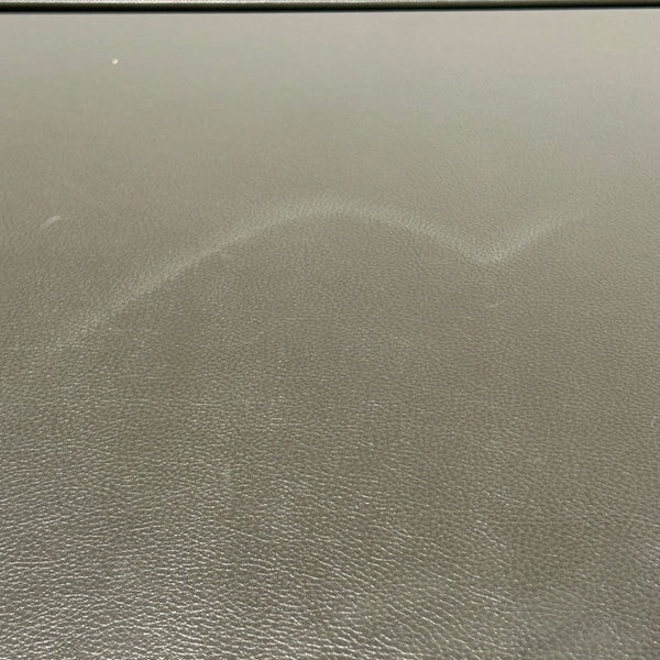 Poltrona Frau CEO Cube Meeting Table @ REHAUS