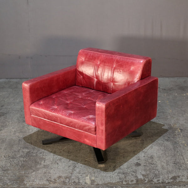 Poltrona Frau Kennedee Red Chair by Jean - Marie Massaud @ REHAUS