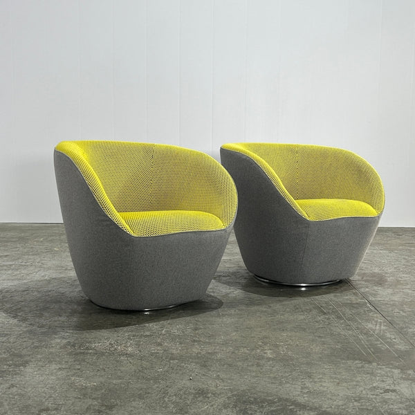 Roche Bobois Edito Armchairs by Sacha Lakic, Set of Two @ REHAUS