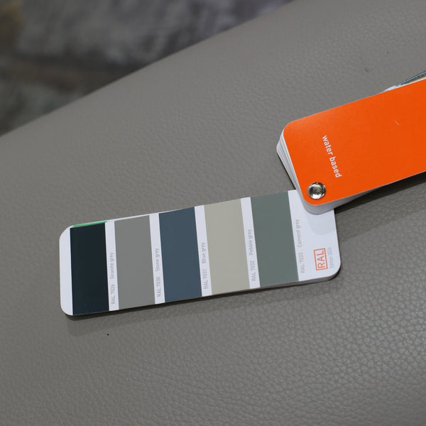 Roche Bobois Scenario Leather Sofa by Sacha Lakic @ REHAUS