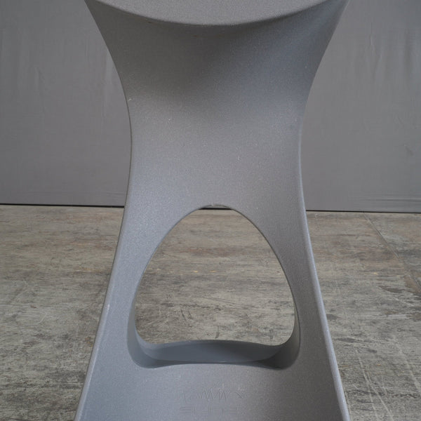 Slide Koncord Grey Stool by Karim Rashid - REHAUS - Slide
