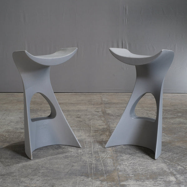 Slide Koncord Grey Stool by Karim Rashid - REHAUS - Slide
