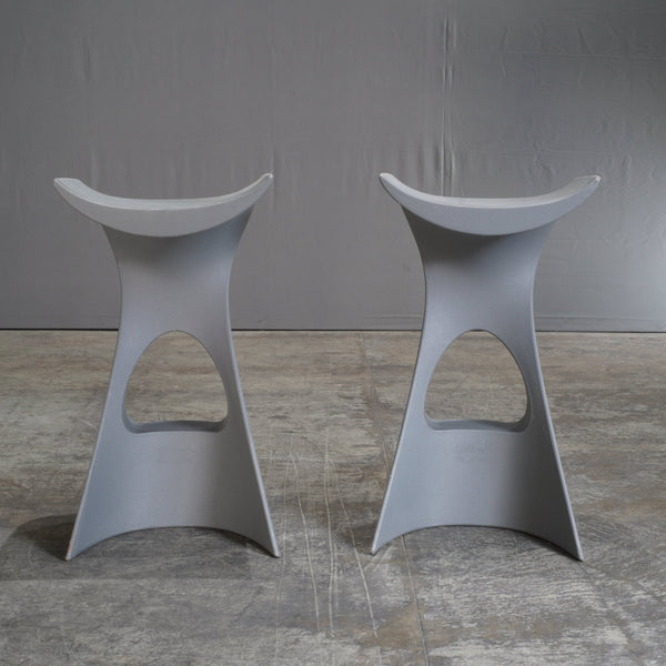 Slide Koncord Grey Stool by Karim Rashid - REHAUS - Slide