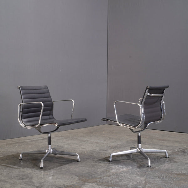 Vitra Black Leather Alu EA 117 Aluminium Office Chair by Charles & Ray Eames @ REHAUS
