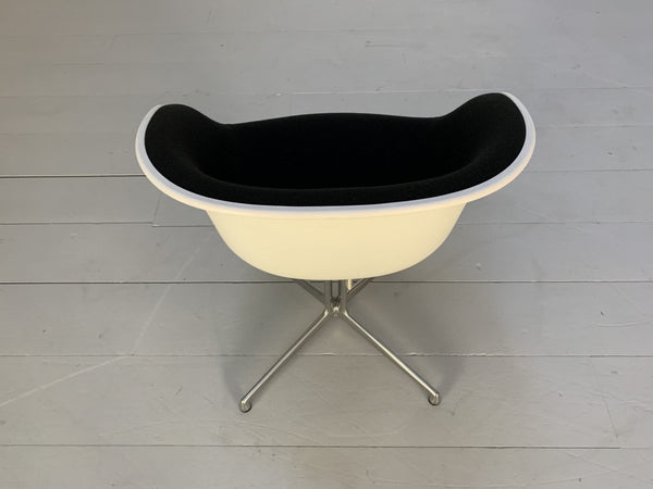 Vitra La Fonda Eames Chair & Marble Table - In Black Hopsack @ REHAUS