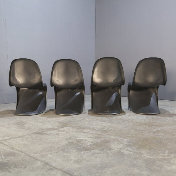 Vitra Panton Chair by Verner Panton @ REHAUS