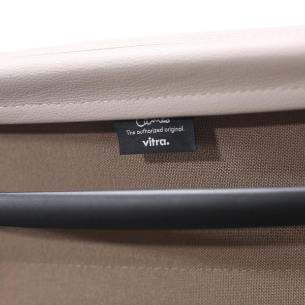 Vitra Soft Pad EA217 Chair by Charles & Ray Eames @ REHAUS