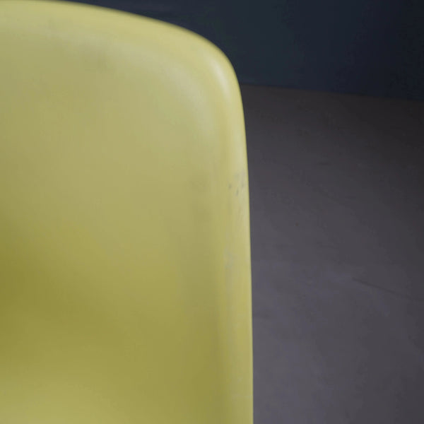 Vitra Yellow Chairs - REHAUS - Vitra