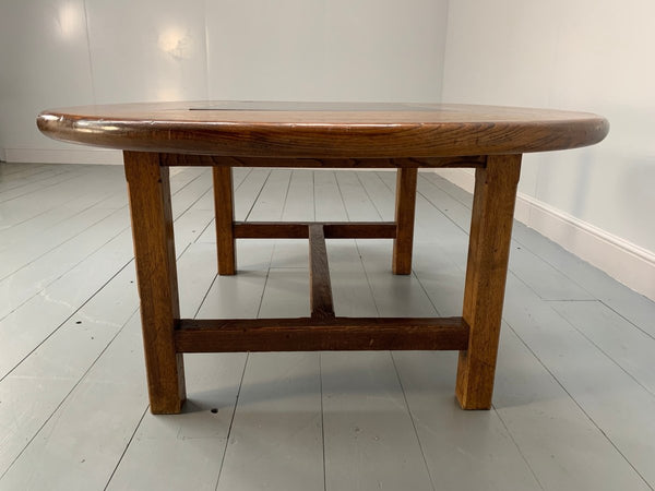 William Yeoward Oval Dining Table in Chestnut and Slate @ REHAUS