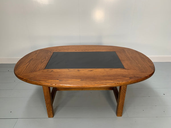 William Yeoward Oval Dining Table in Chestnut and Slate @ REHAUS