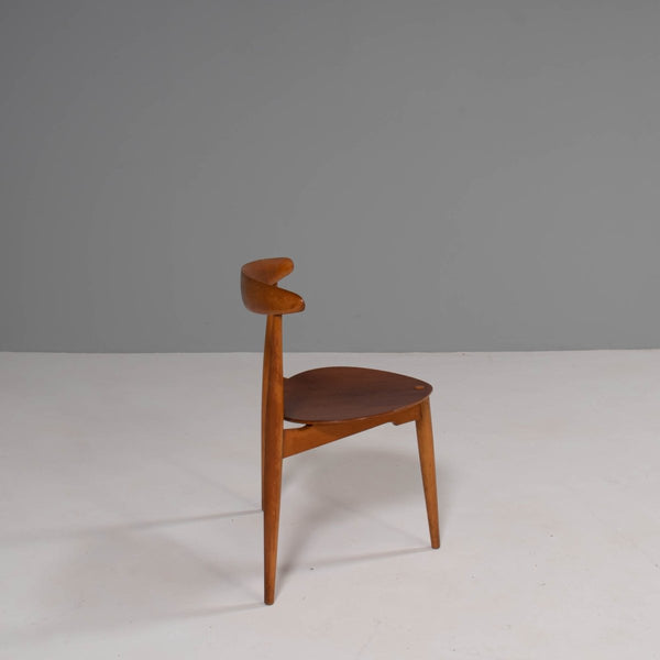 Hans Wegner for Fritz Hansen FH4103 Beech & Teak Heart Chairs @ REHAUS