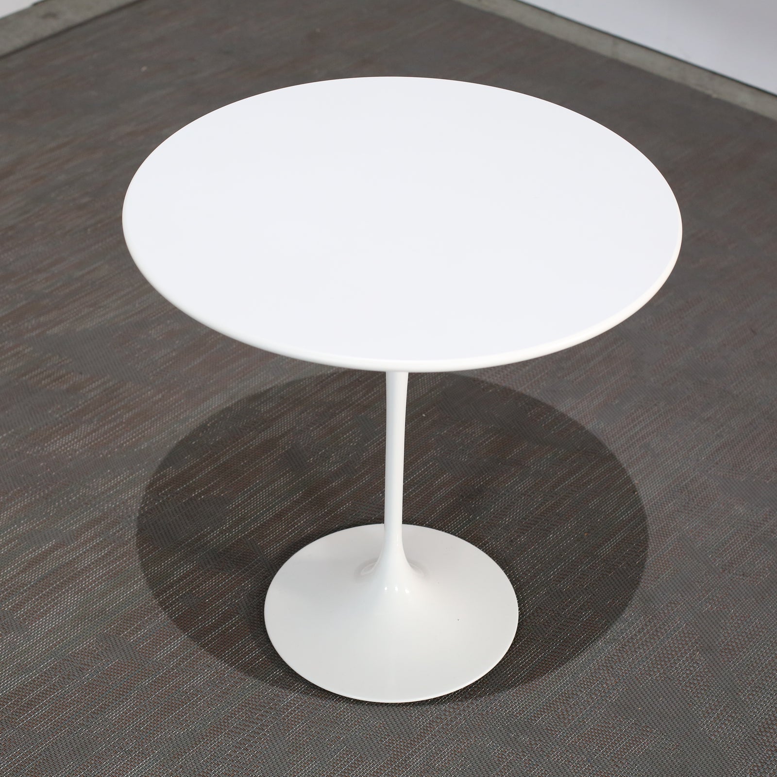 Knoll Saarinen Coffee Table by Eero Saarinen