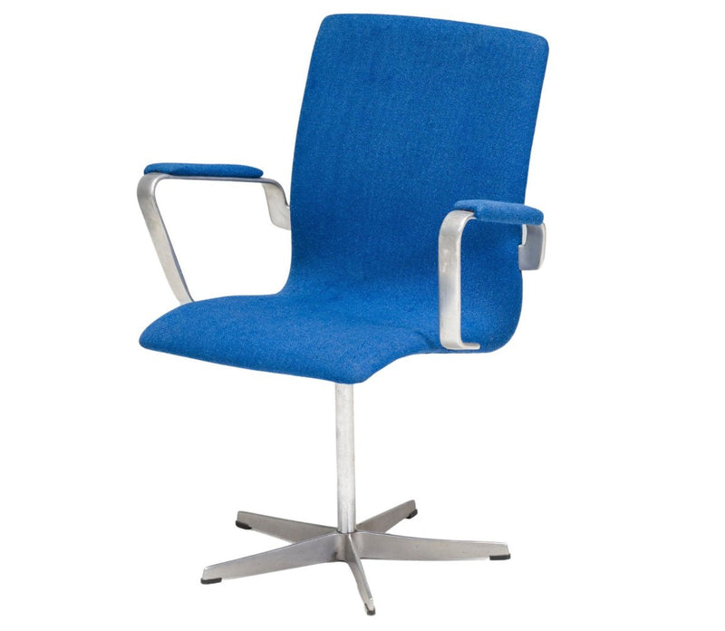 Arne Jacobsen for Fritz Hansen Blue Fabric Model 3291 Oxford Office Chair - REHAUS - Arne Jacobsen