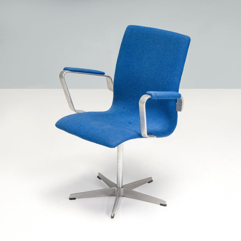 Arne Jacobsen for Fritz Hansen Blue Fabric Model 3291 Oxford Office Chair - REHAUS - arne jacobsen