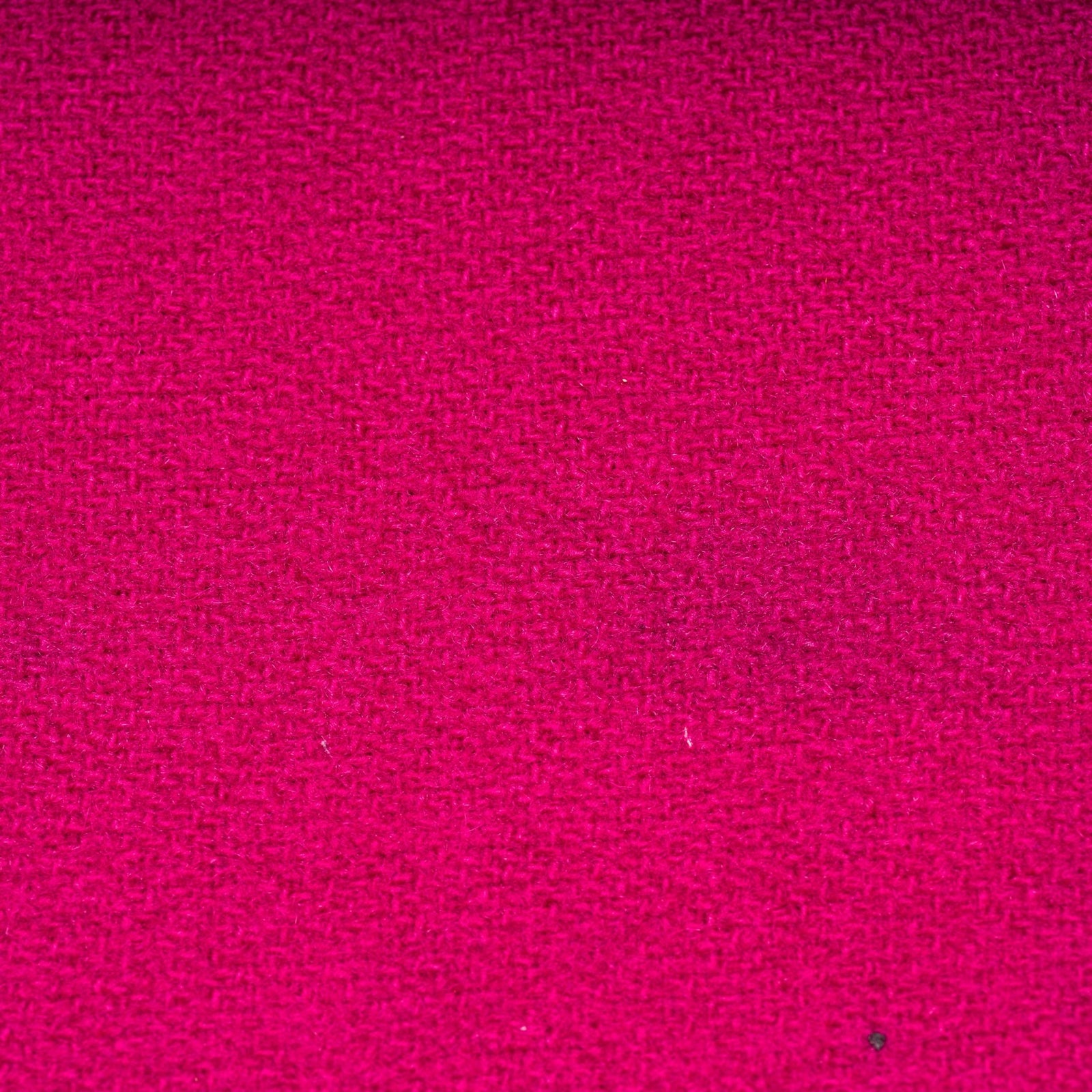 Arne Jacobsen for Fritz Hansen Purple Swan Swivel Armchair, Set of 2 - REHAUS - arne jacobsen