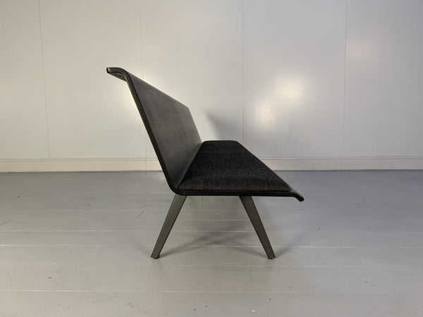 Arper Zinta 4 - Seat Bench Sofa - In Grey Black Fabric @ REHAUS