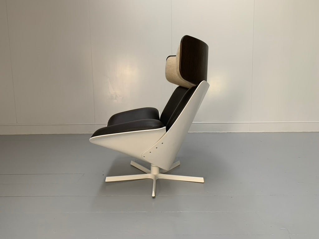 B&B Italia Almora Lounge Armchair & Footrest - In Merino & Grey Leather @ REHAUS