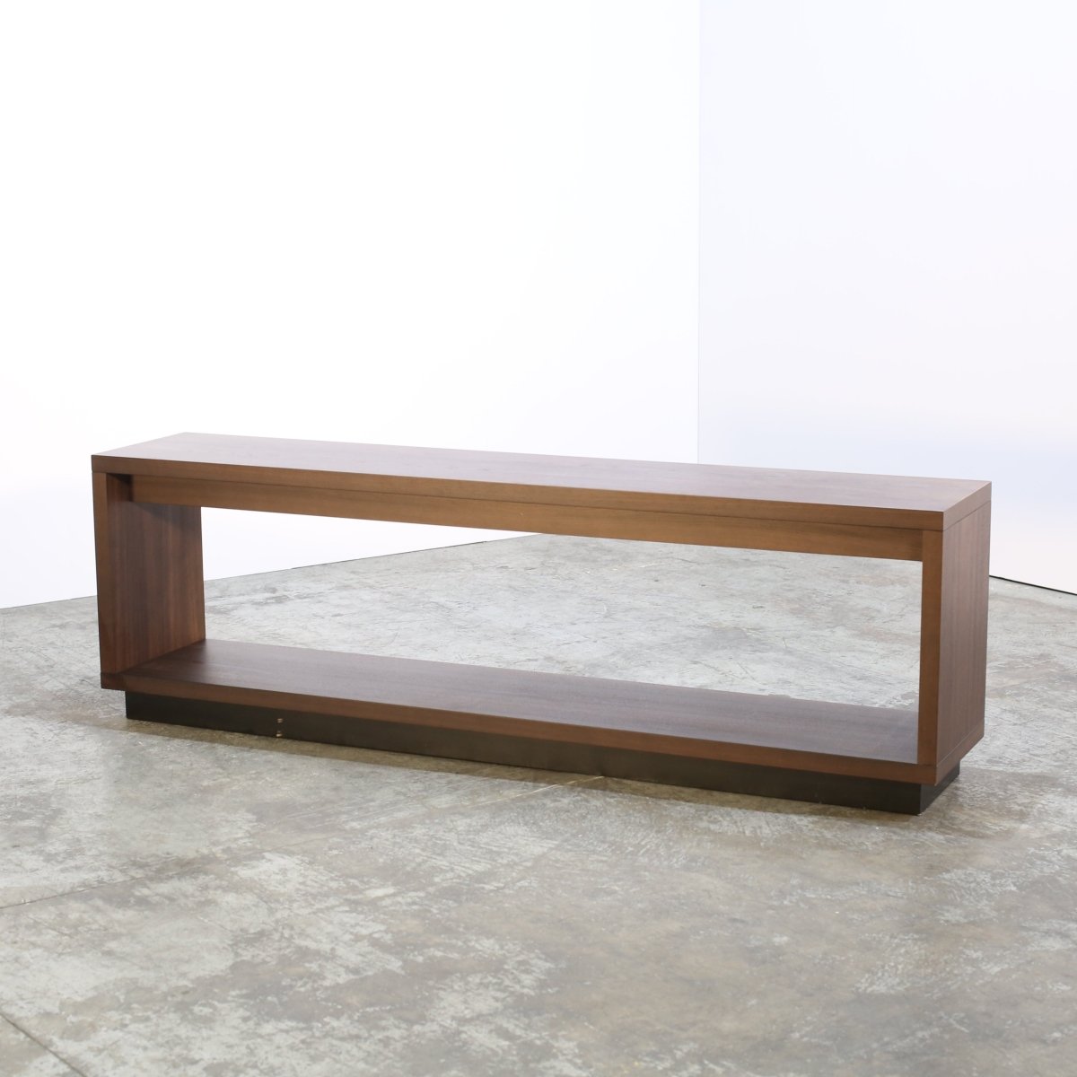 B&B Italia Frank '12 Console by Antonio Citterio @ REHAUS