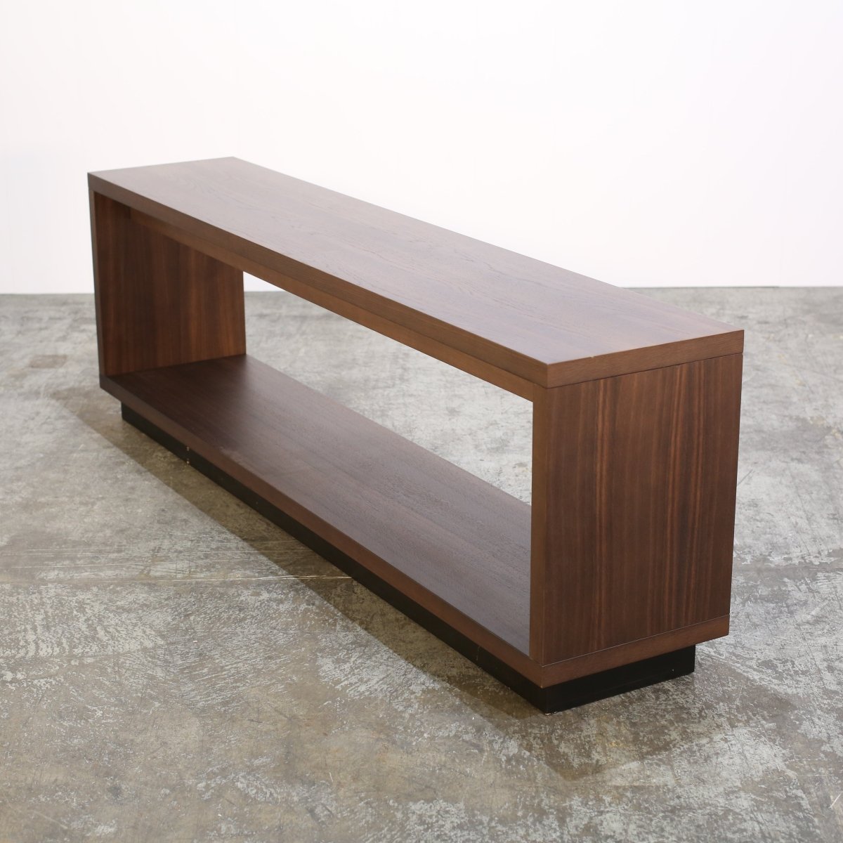 B&B Italia Frank '12 Console by Antonio Citterio @ REHAUS