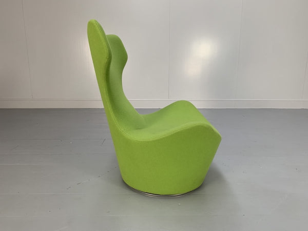 B&B Italia Grande Papilio Armchair - In Green Ego Wool @ REHAUS