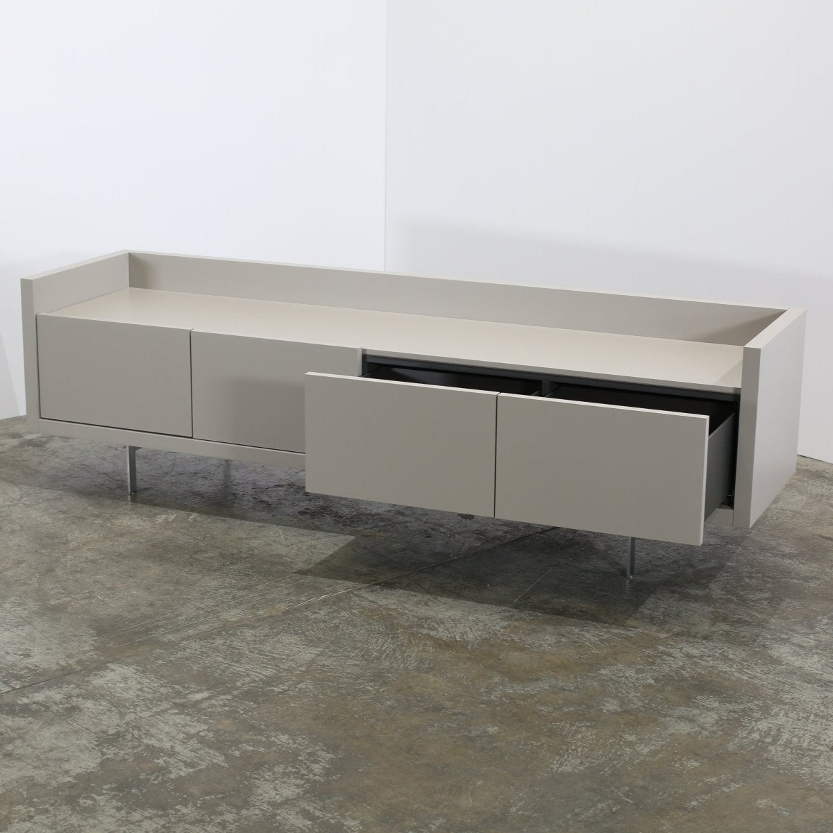 B&B Italia Liagò Chrome Steel Storage Unit by Piero Lissoni @ REHAUS