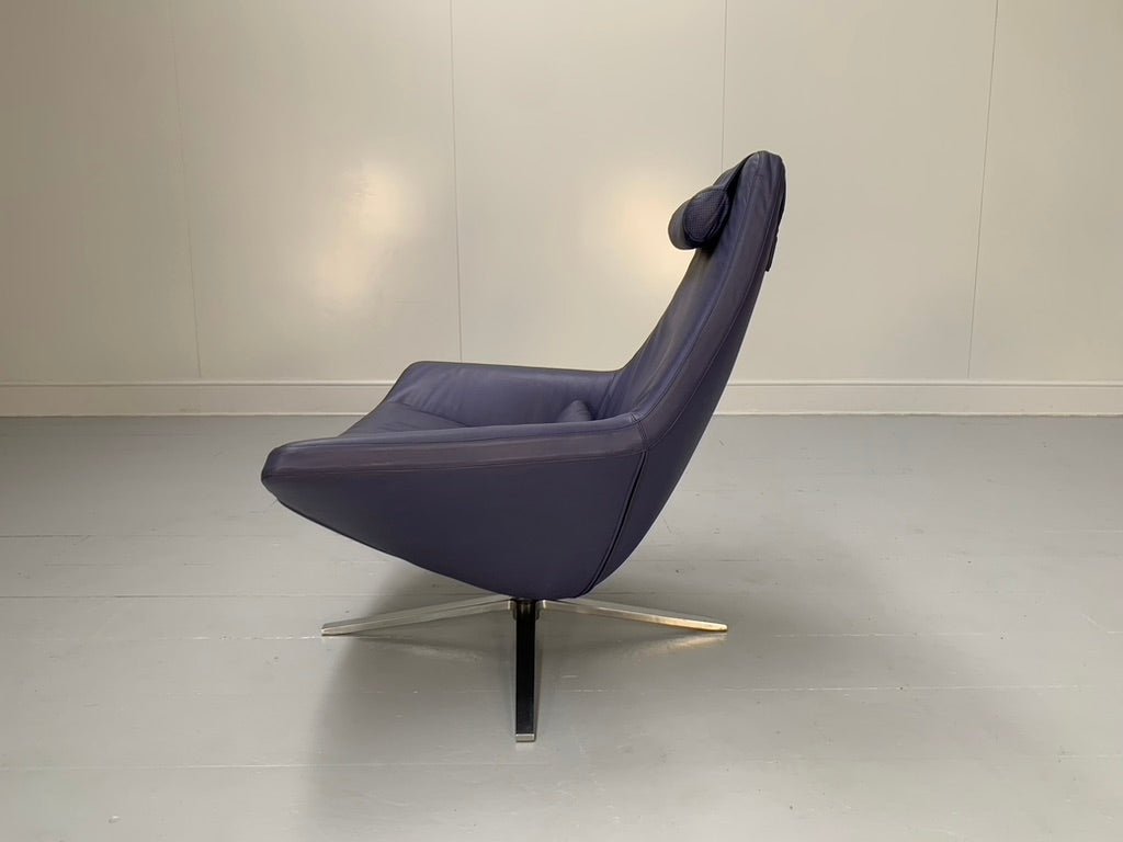 B&B Italia Metropolitan ME100 Armchair - In Blue Gamma Leather @ REHAUS