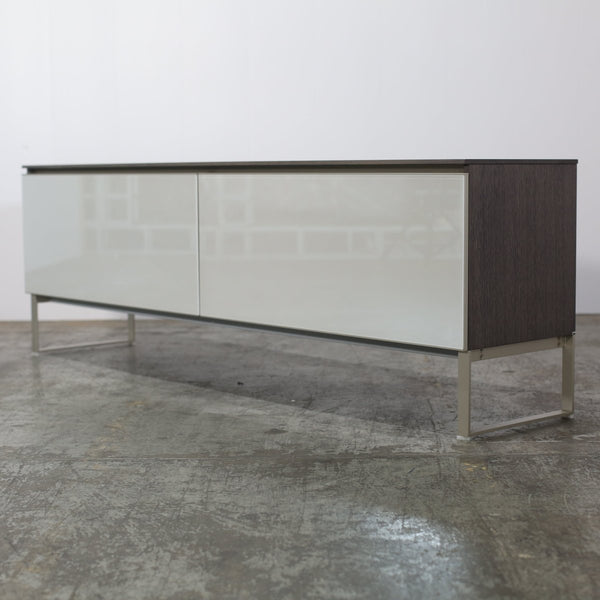 B&B Italia PAB Media Unit by Studio Kairos @ REHAUS