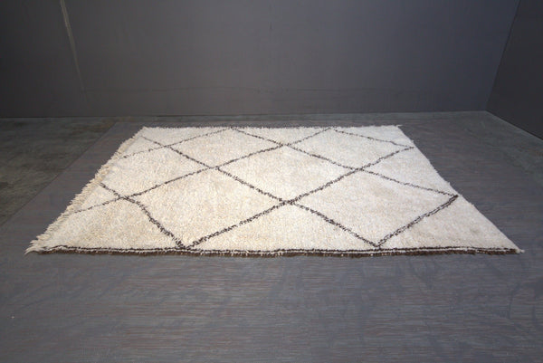 Berber Moroccan Rug @ REHAUS