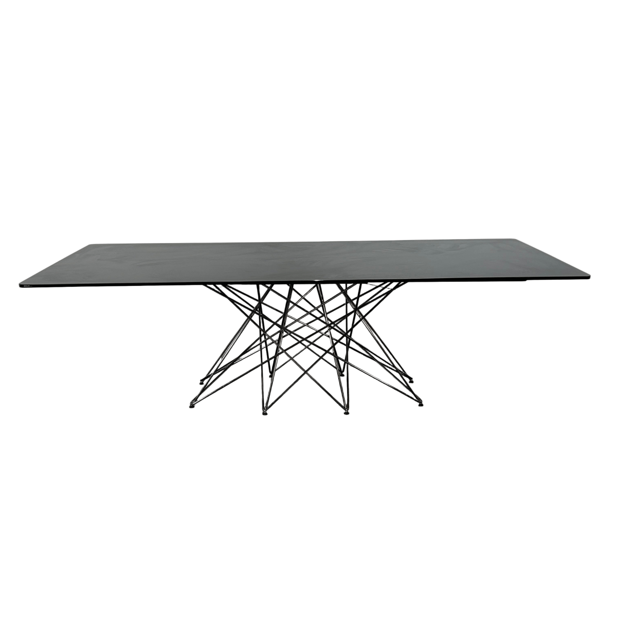 Bonaldo Octa Dining Table @ REHAUS