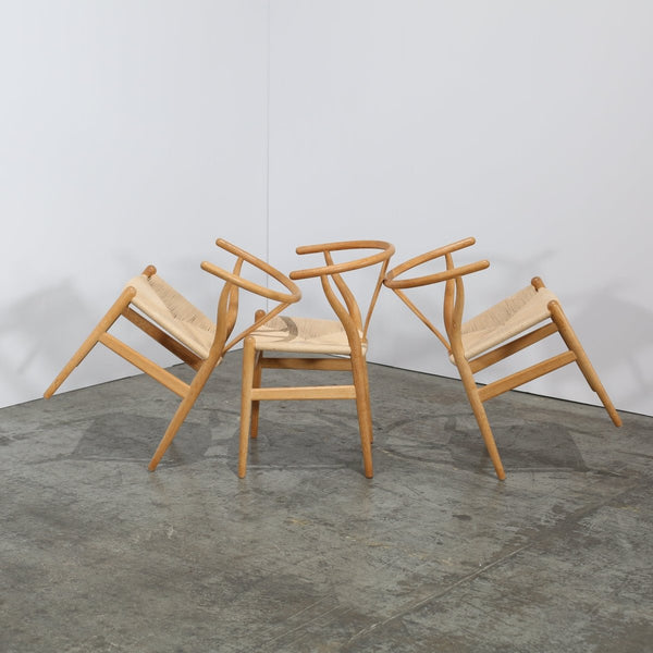 Carl Hansen & Son CH24 Wishbone Chair by Hans Wegner, Set of Six @ REHAUS