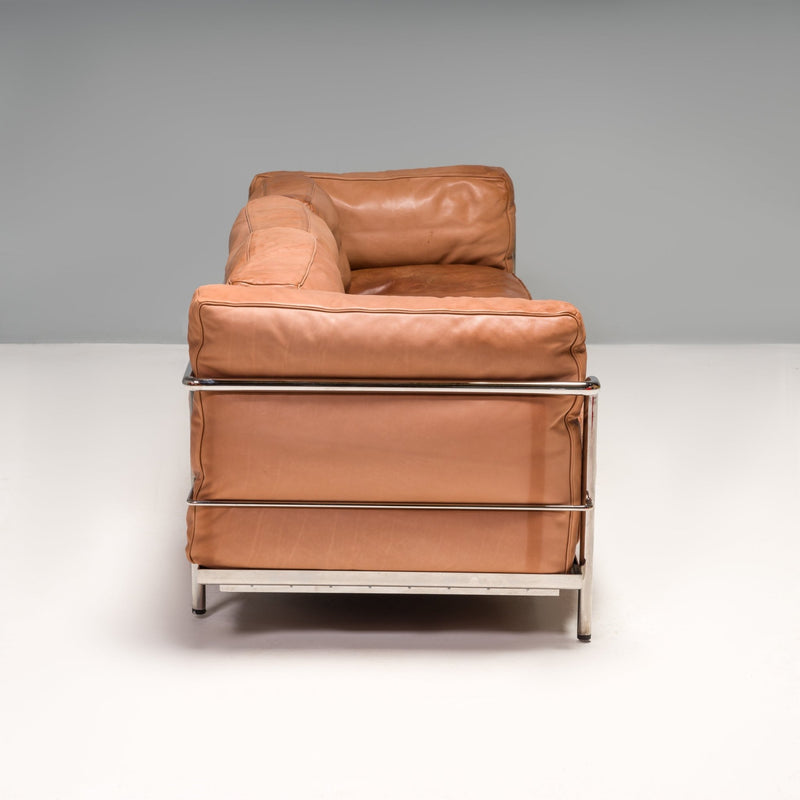 Cassina by Le Corbusier Tan Leather LC3 Grand Confort Three Seat Sofa - REHAUS - Le Corbusier