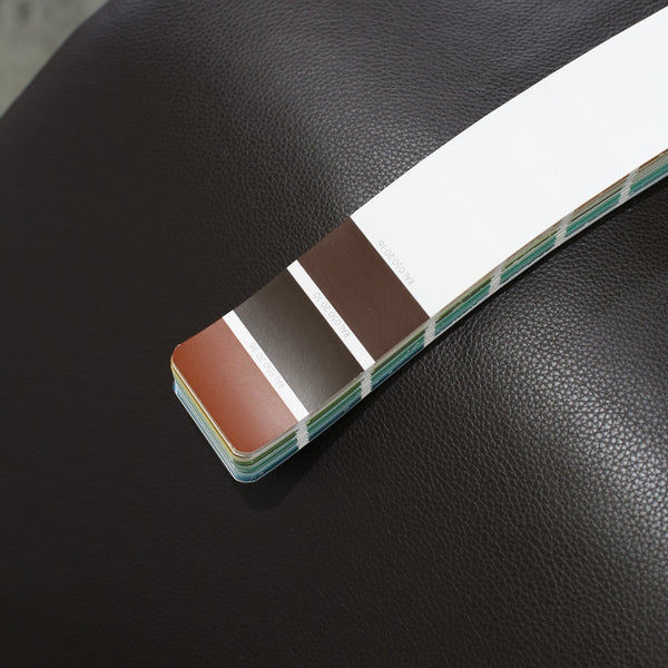 Cassina LC4 Chaise Longue @ REHAUS