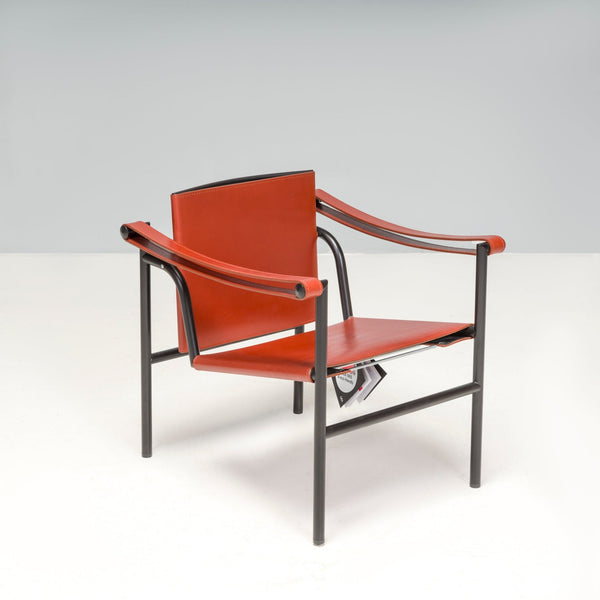 Cassina Le Corbusier, Pierre Jeanneret & Perriand Red Leather LC1 Armchair - REHAUS - Le Corbusier