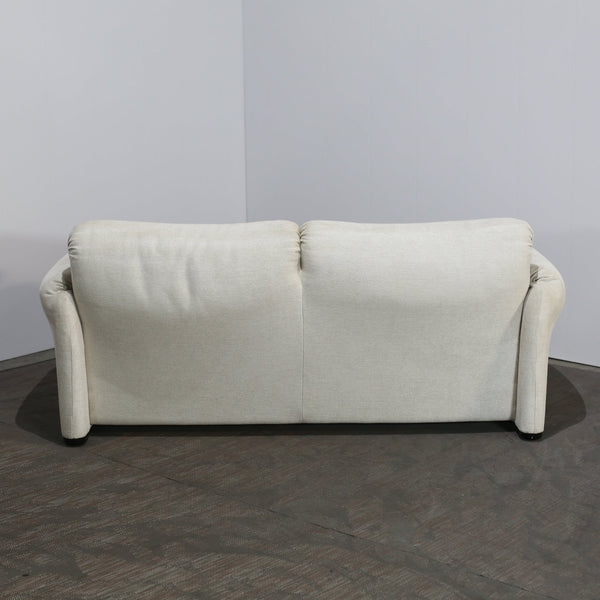 Cassina Maralunga Sofa @ REHAUS