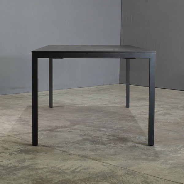 Cassina Naan Extendable Table by Piero Lissoni @ REHAUS