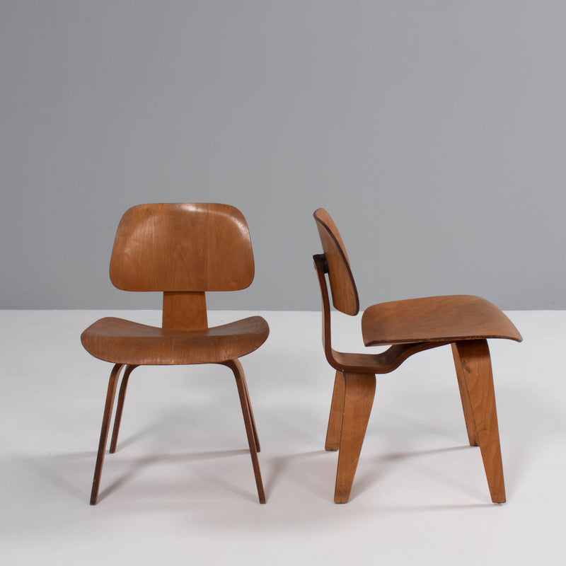 Charles & Ray Eames for Herman Miller DCW Dining Chairs, 1950s Set of 2 - REHAUS - Charles & Ray Eames