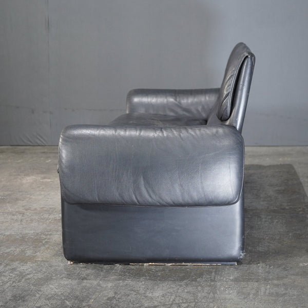 De Sede DS2011 Black Leather Sofa @ REHAUS