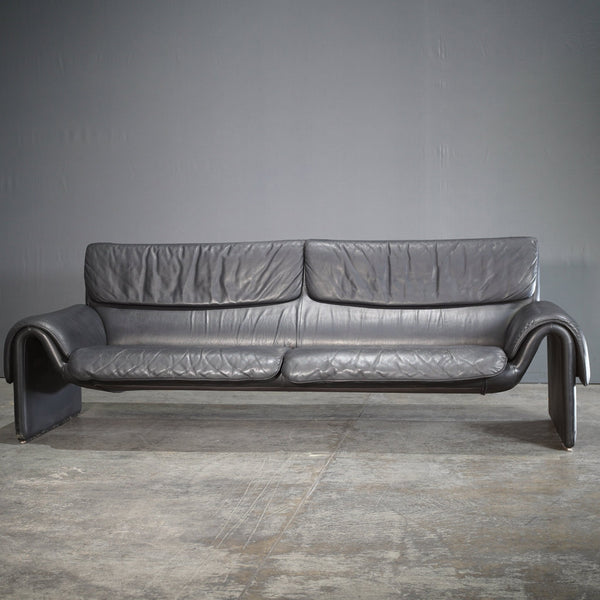 De Sede DS2011 Black Leather Sofa @ REHAUS