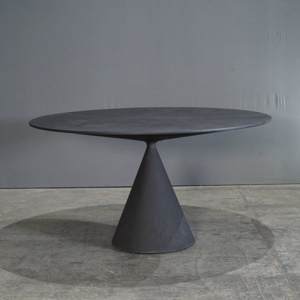 Desalto Clay Dining Table by Marc Krusin @ REHAUS