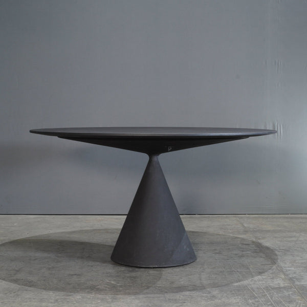 Desalto Clay Dining Table by Marc Krusin @ REHAUS