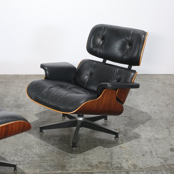 Eames Lounge Chair and Ottoman by Herman Miller @ REHAUS