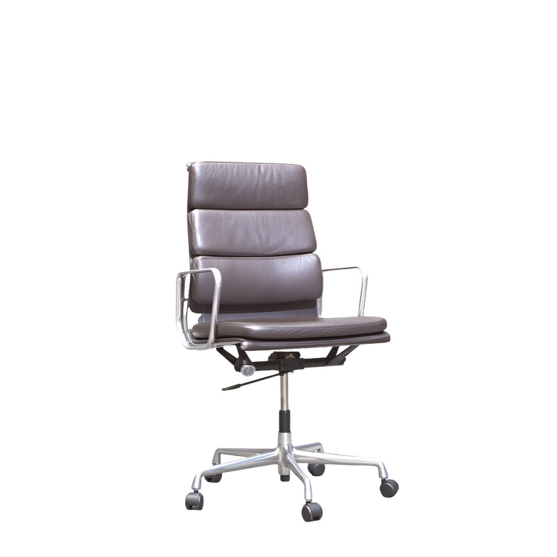 Eames Soft Pad EA219 High Back Leather Office Chair by Vitra - REHAUS - Vitra