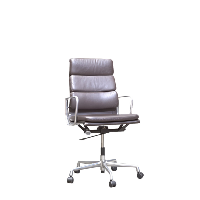 Eames Soft Pad EA219 High Back Leather Office Chair by Vitra - REHAUS - Vitra