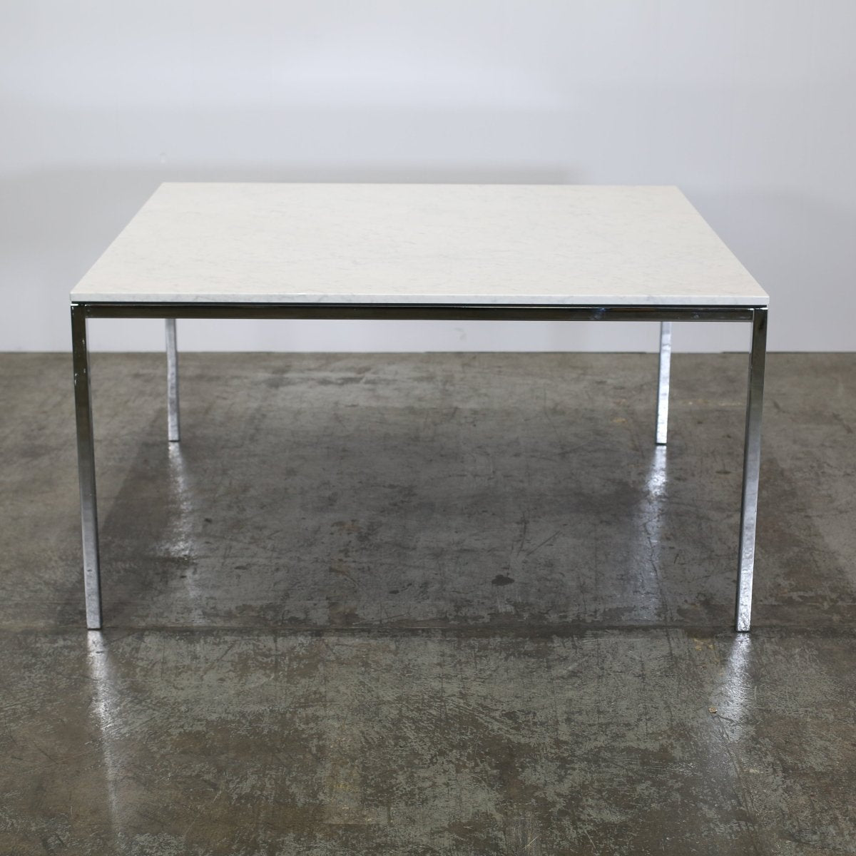 Florence Knoll Dining Table with Marble Top @ REHAUS