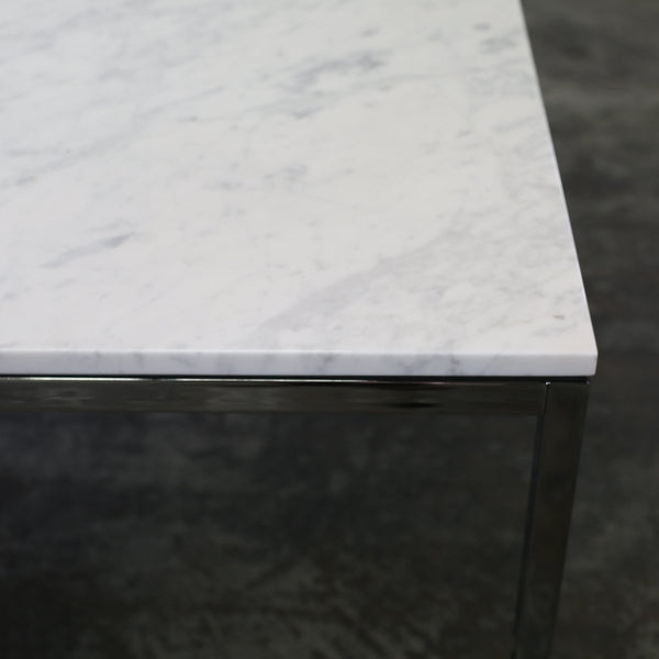 Florence Knoll Dining Table with Marble Top @ REHAUS