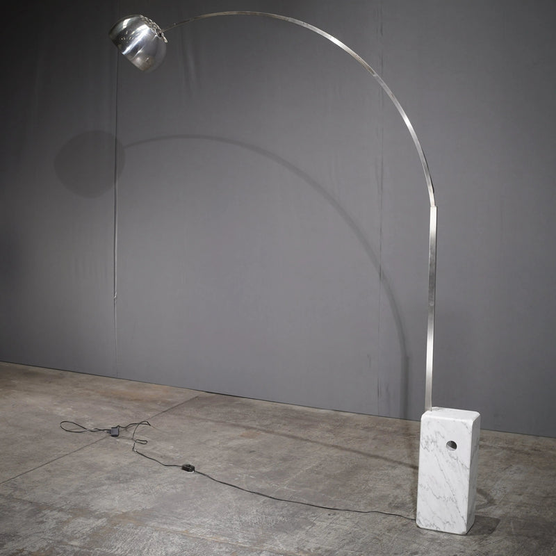 Flos Arco Floor Lamp by Achille Castiglioni - REHAUS - Flos